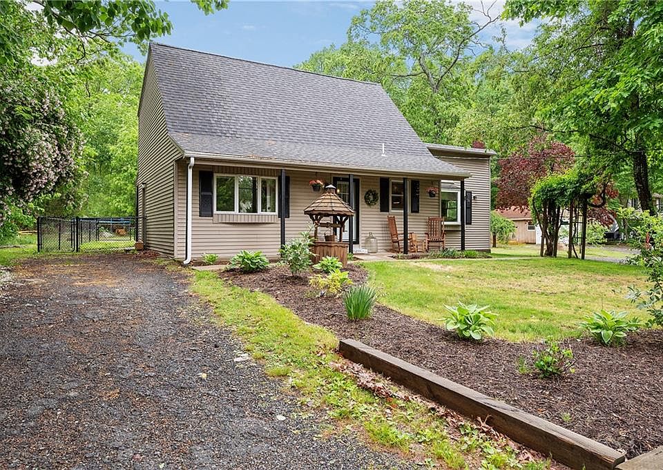 75 Staghead Dr, Pascoag, RI 02859 Zillow