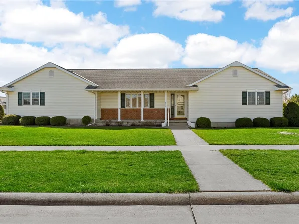 513 Horizon Dr, Tipton, IA 52772