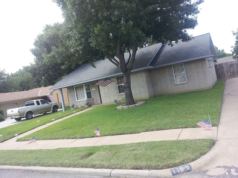 1st image of 1109 Storyglen Dr