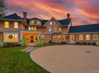 43 Soundview Dr, Huntington, NY 11743