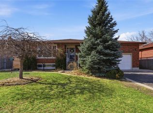 21 Margaret Ave, Grimsby, ON L3M 4P2