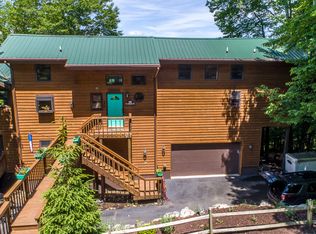 100 Saint Andrews Rd, Beech Mountain, NC 28604