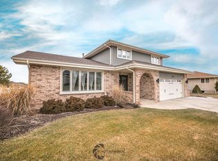8930 Poplar St, Tinley Park, IL 60487