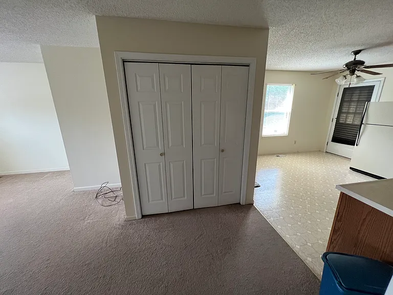 213 W Stone St #4 — Photo 4