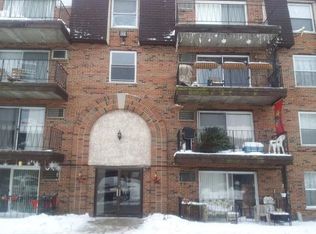 9143 S Roberts Rd APT 11, Hickory Hills, IL 60457