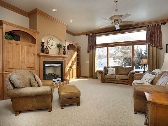 3rd image of 4438 Kayla Ln