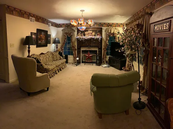 1053 Forest Dr, Abbottstown, PA 17301