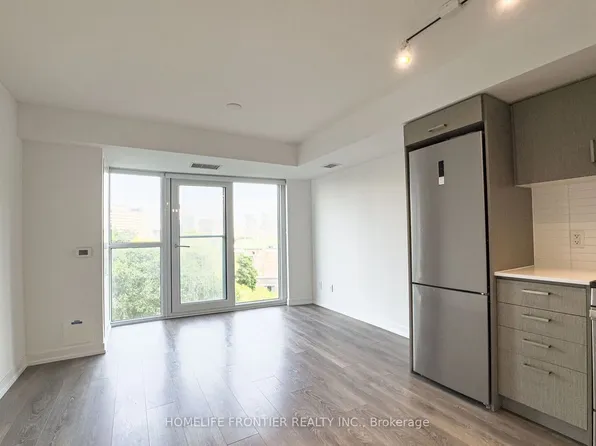 219 Dundas St E, Toronto, ON