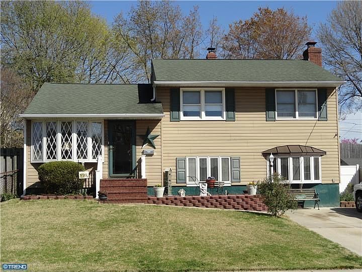 1st image of 1430 Spruce Ave