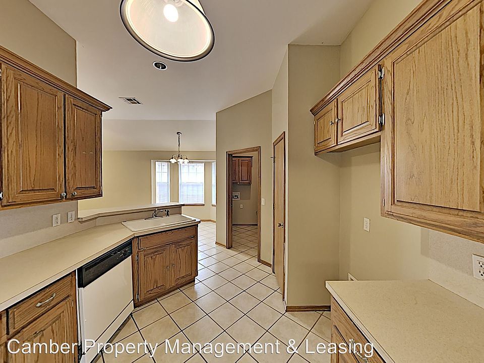 1st image of 415 Tumbleweed Dr
