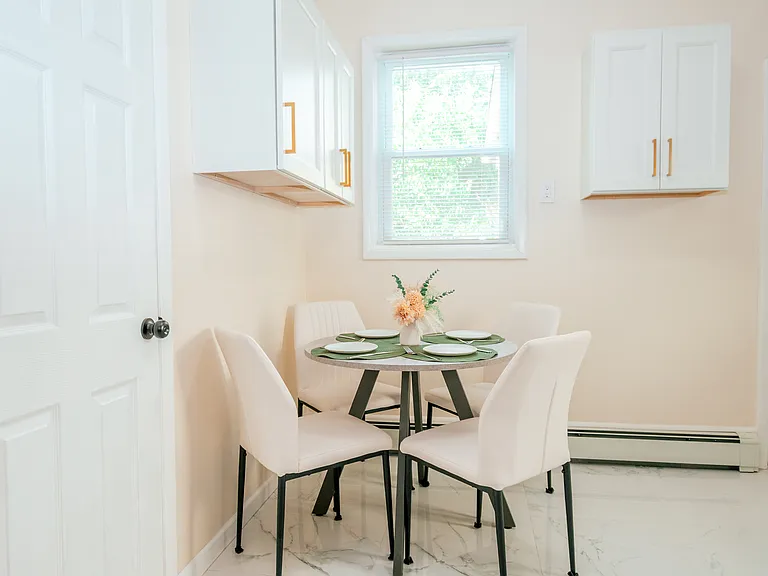 18 Van Rensselaer St #1 — Photo 10