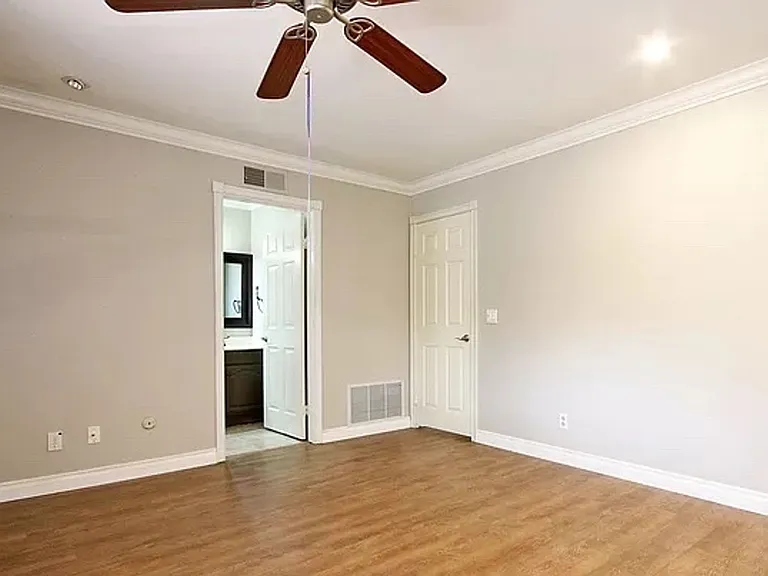 17748 Valladares Dr — Photo 14