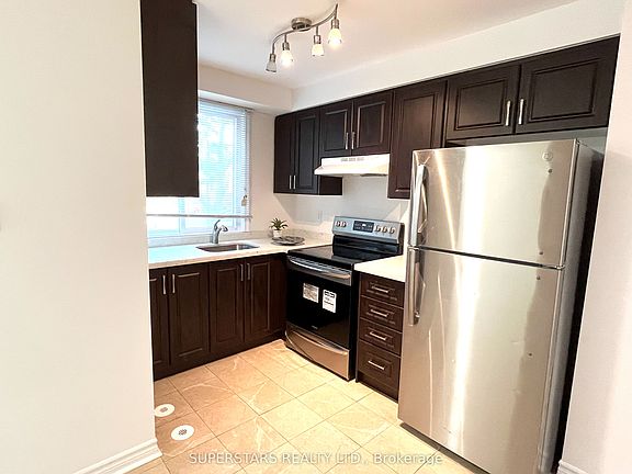 3rd image of 38 Saint Lawrence St #7