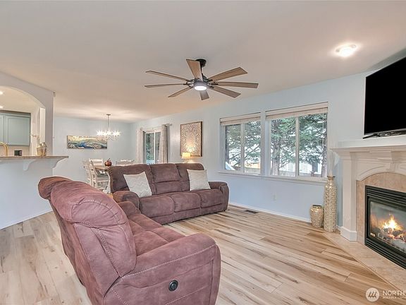 5th image of 20519 85th Avenue Ct E