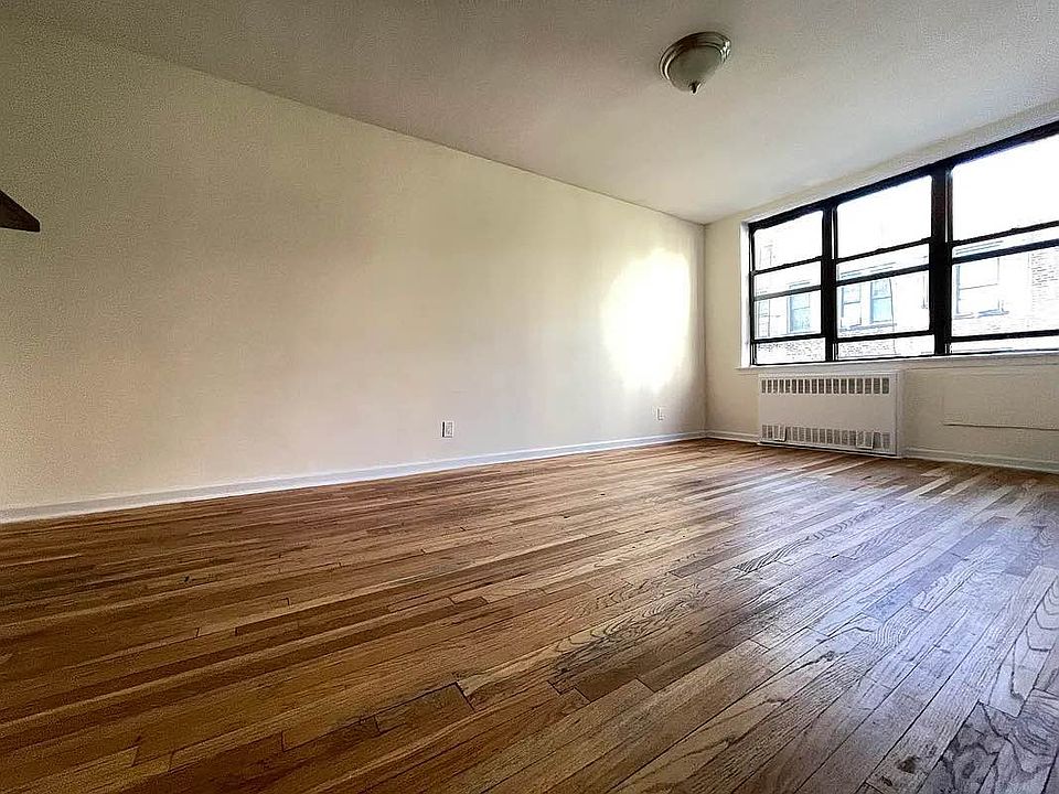2nd image of 333 E 90th St APT 5L