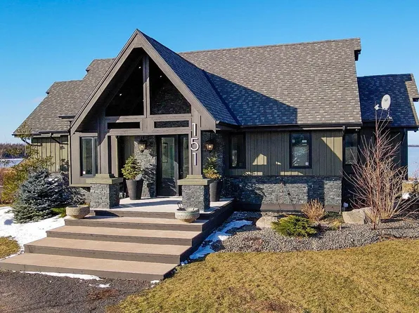 151 Sunset Dr, Charlotte Parish, PE C1E 2X8