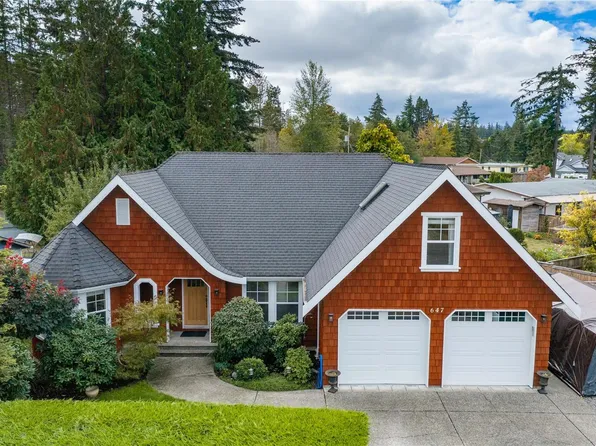 647 Temple St, Parksville, BC V9P 1B4