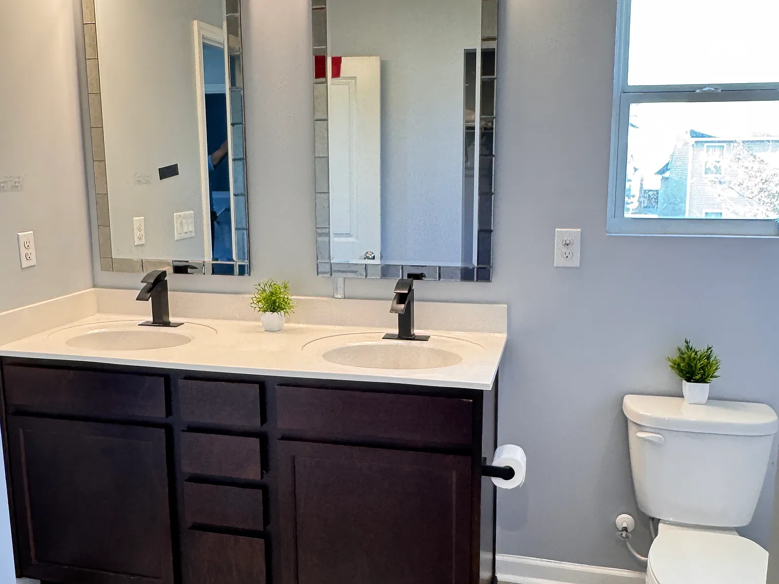 4 bed, 2148 sqft, $3,000 — Photo 4