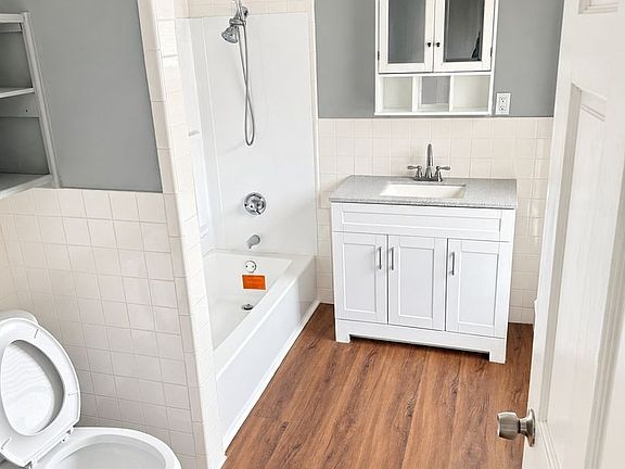 3rd image of 27 W 5th St APT 2
