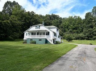 1211 Gravel Lick Rd, Castlewood, VA 24224