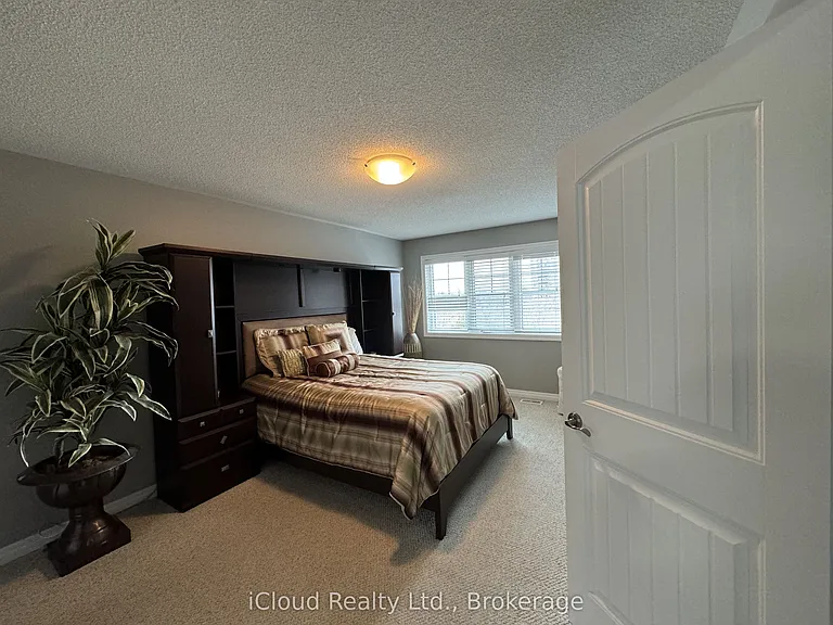 140 Duncan Ln — Photo 16