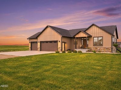 2097 Boulder Ridge Dr, Watertown, SD, 57201