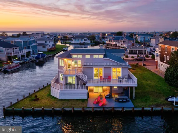 36 W Bayard St, Fenwick Island, DE 19944