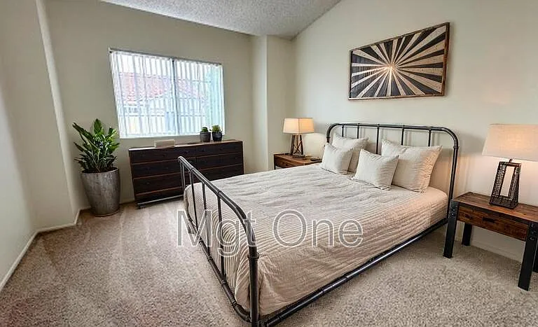2050 Napoli Ct #102 — Photo 9