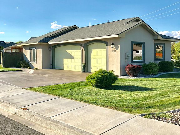 3rd image of 8704 W Clearwater Pl