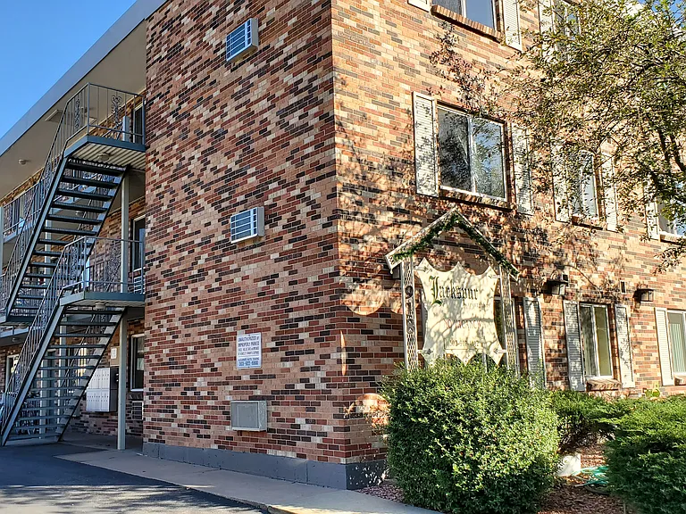 918 S Logan St #103 — Photo 6