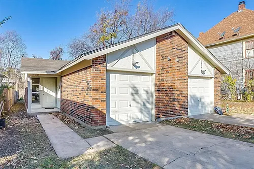 1824 Fairmount Ave Photo 1