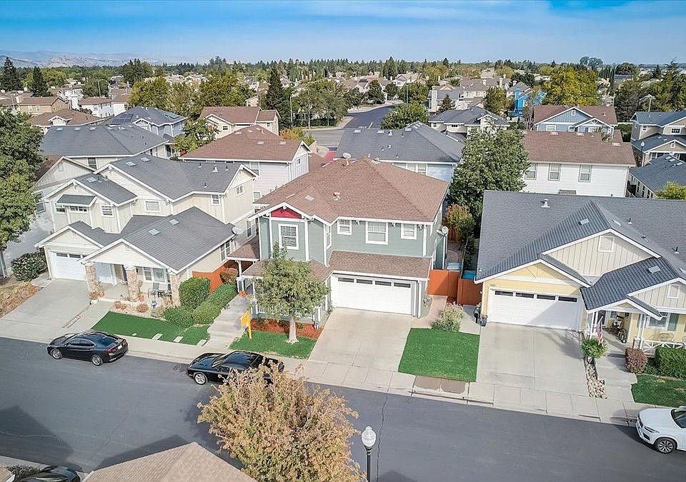 985 Countrywood Cir, Vacaville, CA 95687 MLS 322088333 Zillow