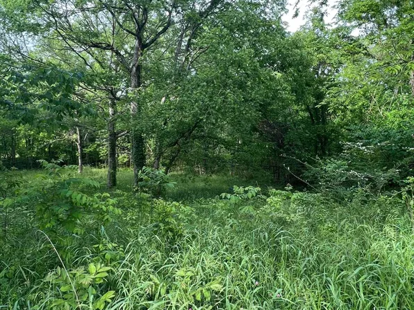 Apache Dr, Starkville, MS 39759