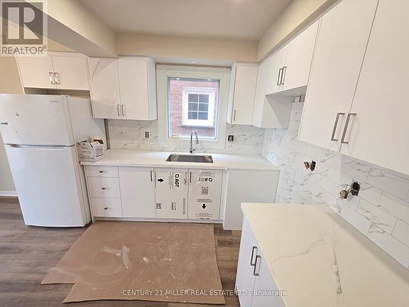 5th image of 133 Creditstone Rd