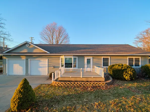 320 Holden St, Manistee, MI 49660