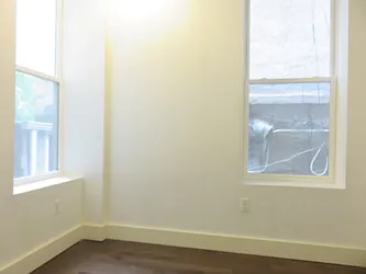 Rented by Rennit Inc.