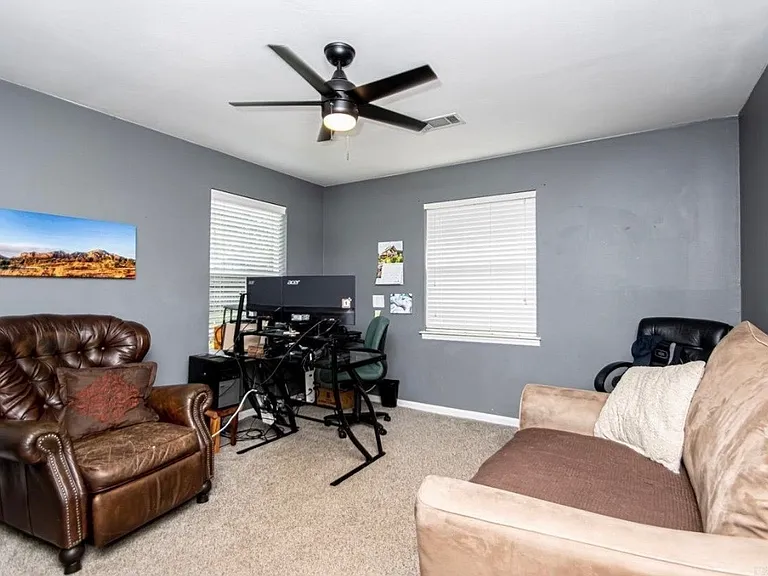 2201 S Fox Trl — Photo 14