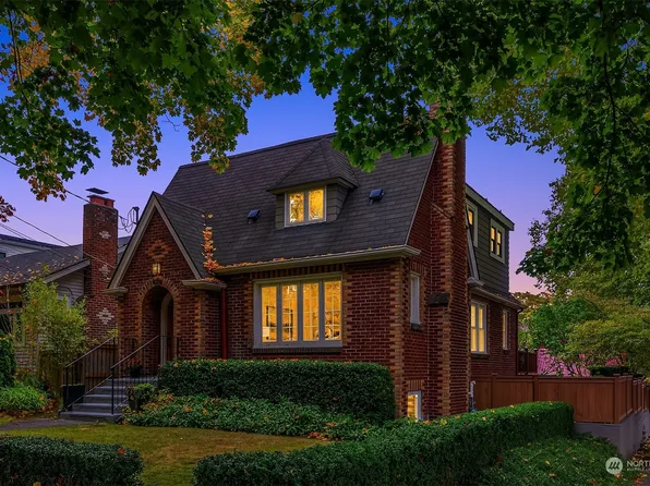 5002 37th Avenue NE, Seattle, WA 98105