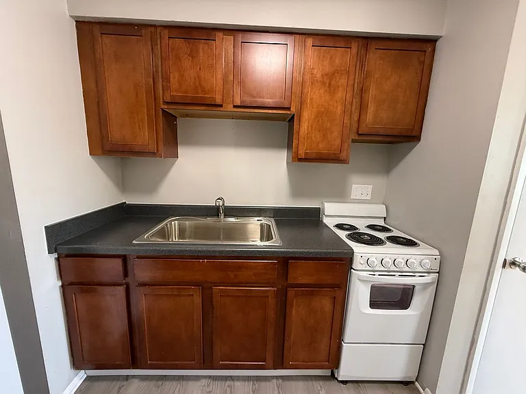 3885 N Humboldt Blvd — Photo 9