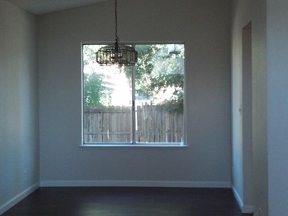 5th image of 4206 Valley Hi Dr