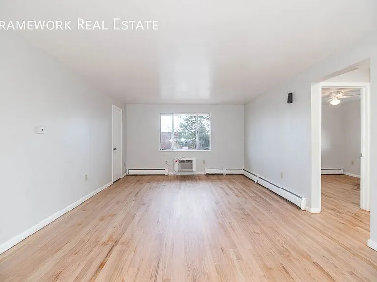717 Oak St #2 — Photo 19