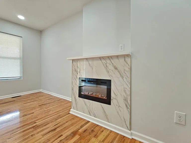 344 N Redfield St — Photo 8