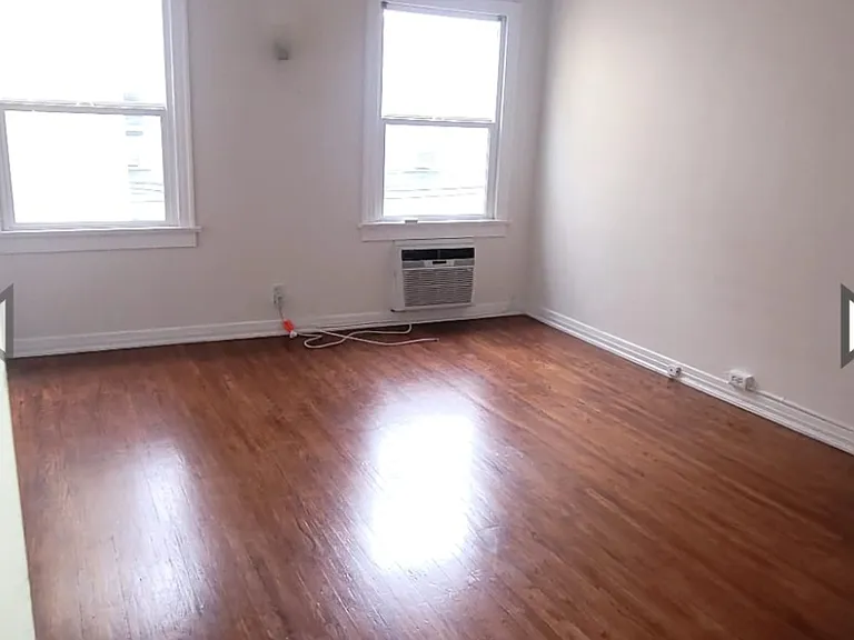 7806 Rosewood Ave — Photo 8