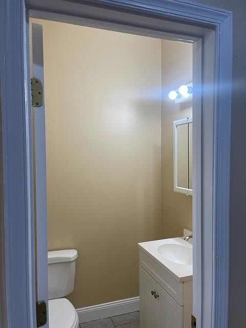 1/2 bath