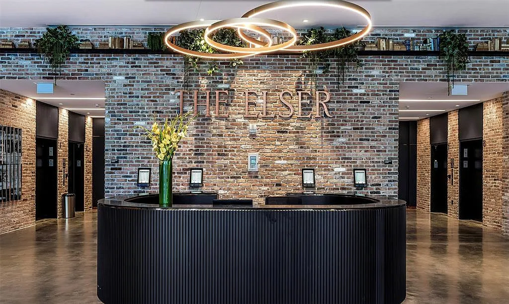 The Elser Hotel & Residences — Photo 2