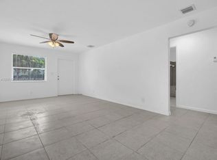 241 NW 40th St APT 3, Oakland Park, FL 33309