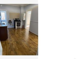 31 Eagle St #2L, Amsterdam, NY 12010