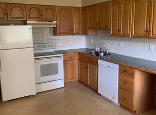 9606 Hadley Dr, Overland Park, KS 66212