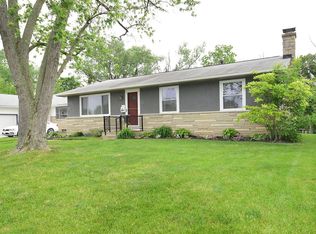 2630 Queensway Dr, Grove City, OH 43123