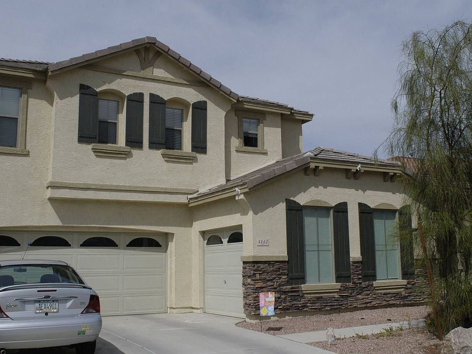 3 Car Garage